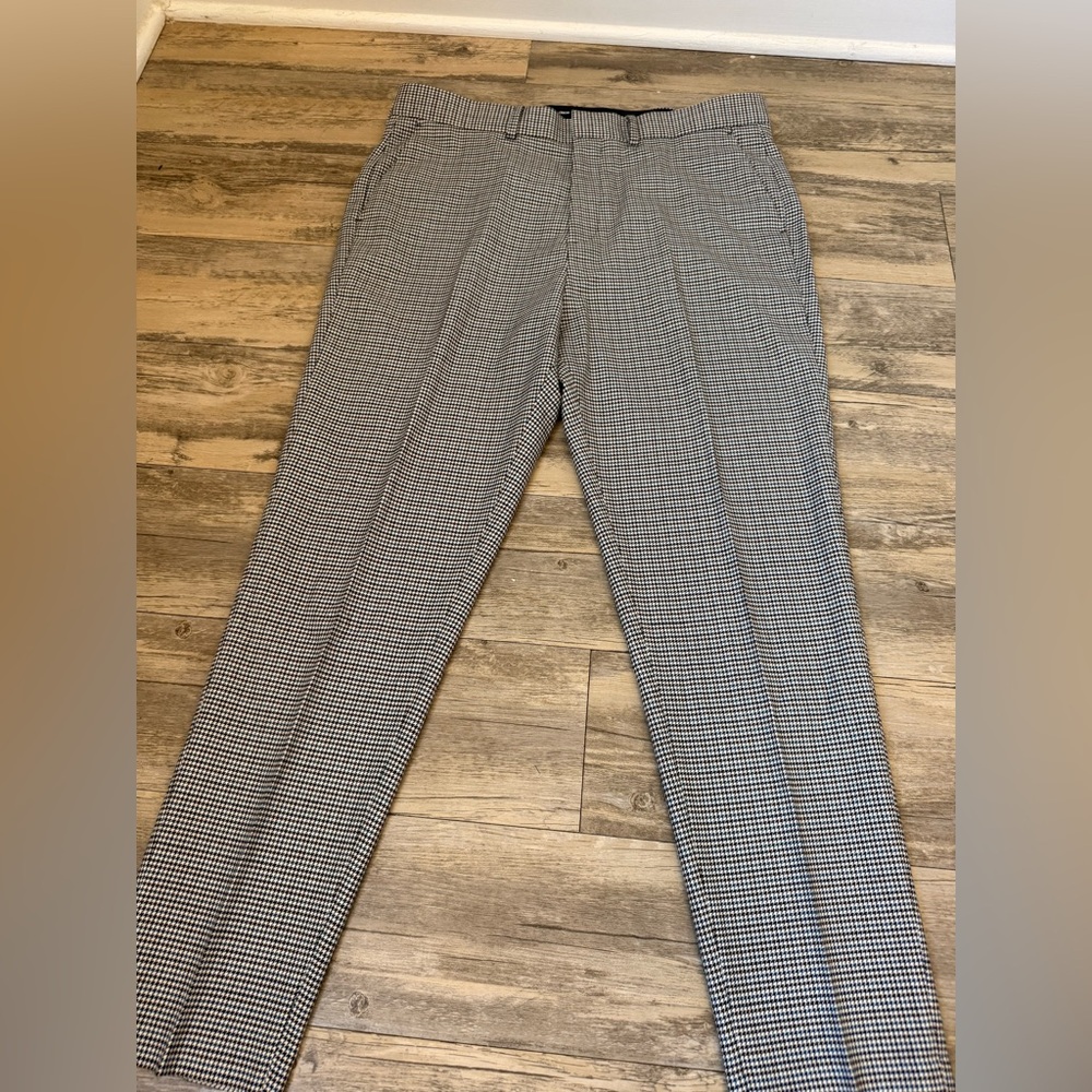 ASOS DESIGN BOLT PRINT